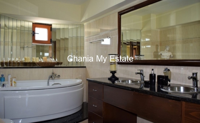 Bathroom - Luxury house for sale in Nea Kydonia Chania Crete Greece