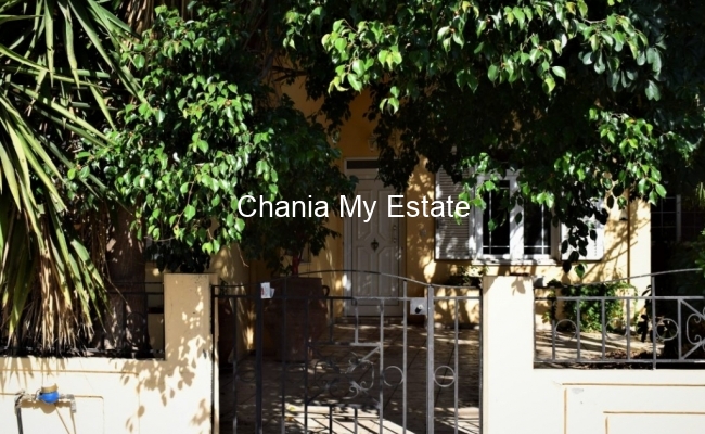 House front yard - Detached house for sale in Chania city Crete